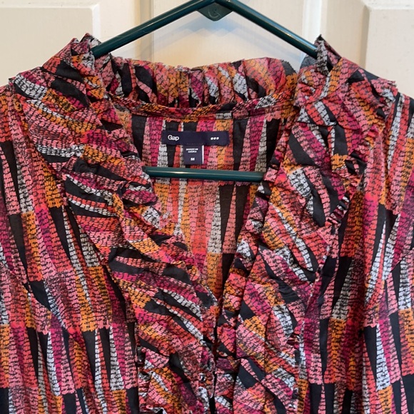 GAP Tank Top - Picture 3 of 4